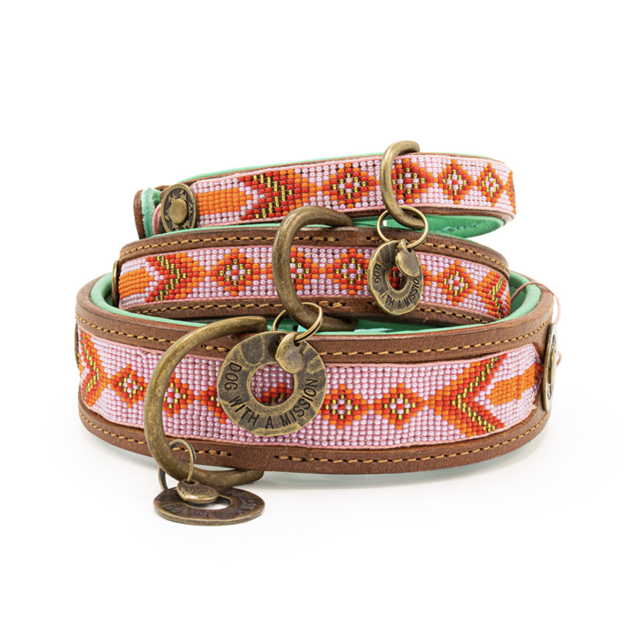 DWAM - Dog With a Mission - Sweet Mae halsband